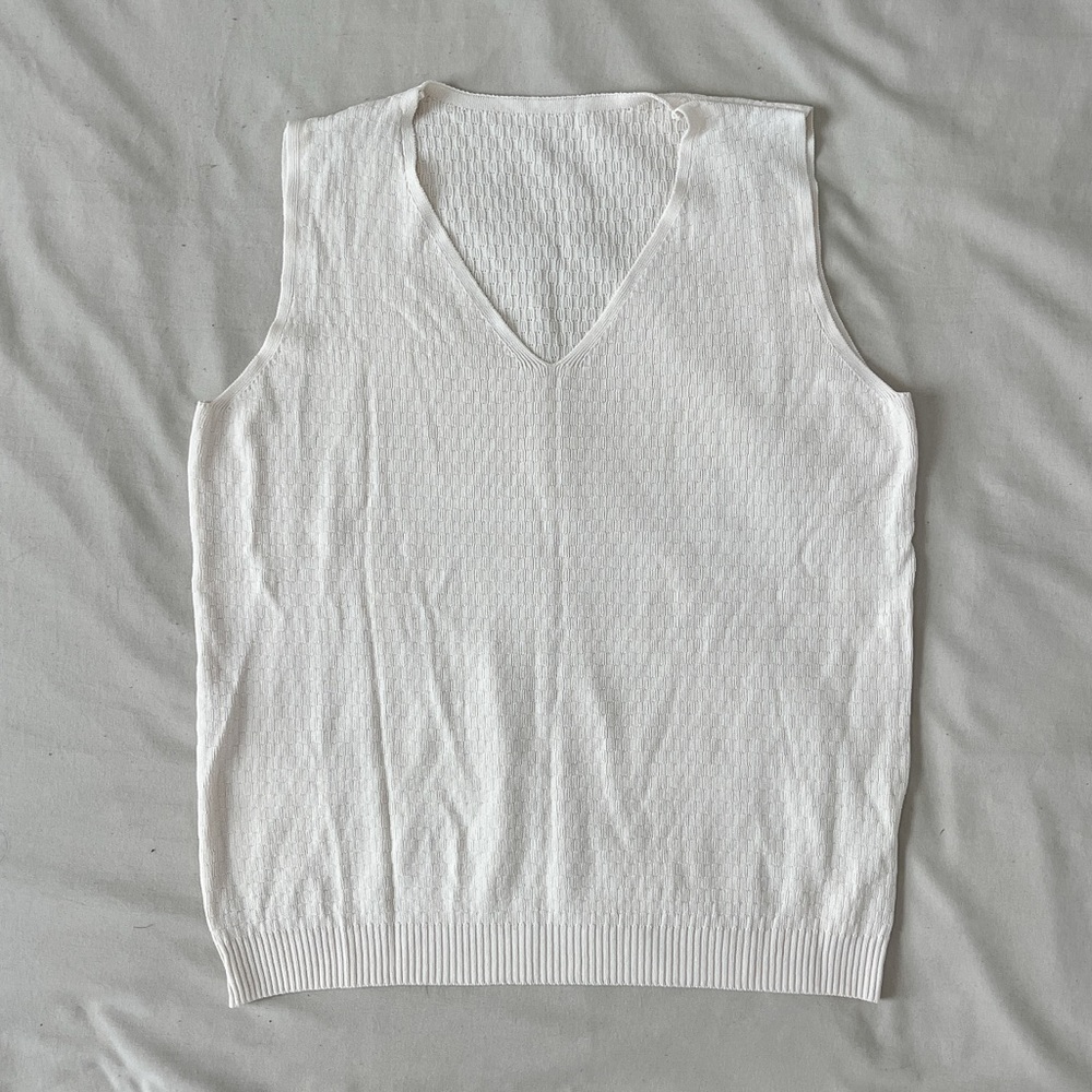 Lightweight Sweater Vest